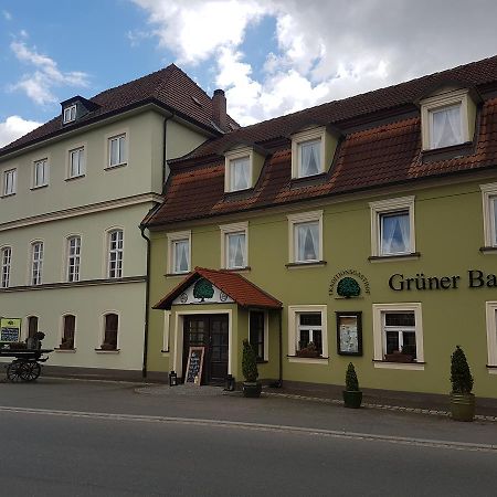 Traditionsgasthof Gruener Baum باد ستافلستين المظهر الخارجي الصورة