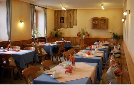 Traditionsgasthof Gruener Baum باد ستافلستين المظهر الخارجي الصورة